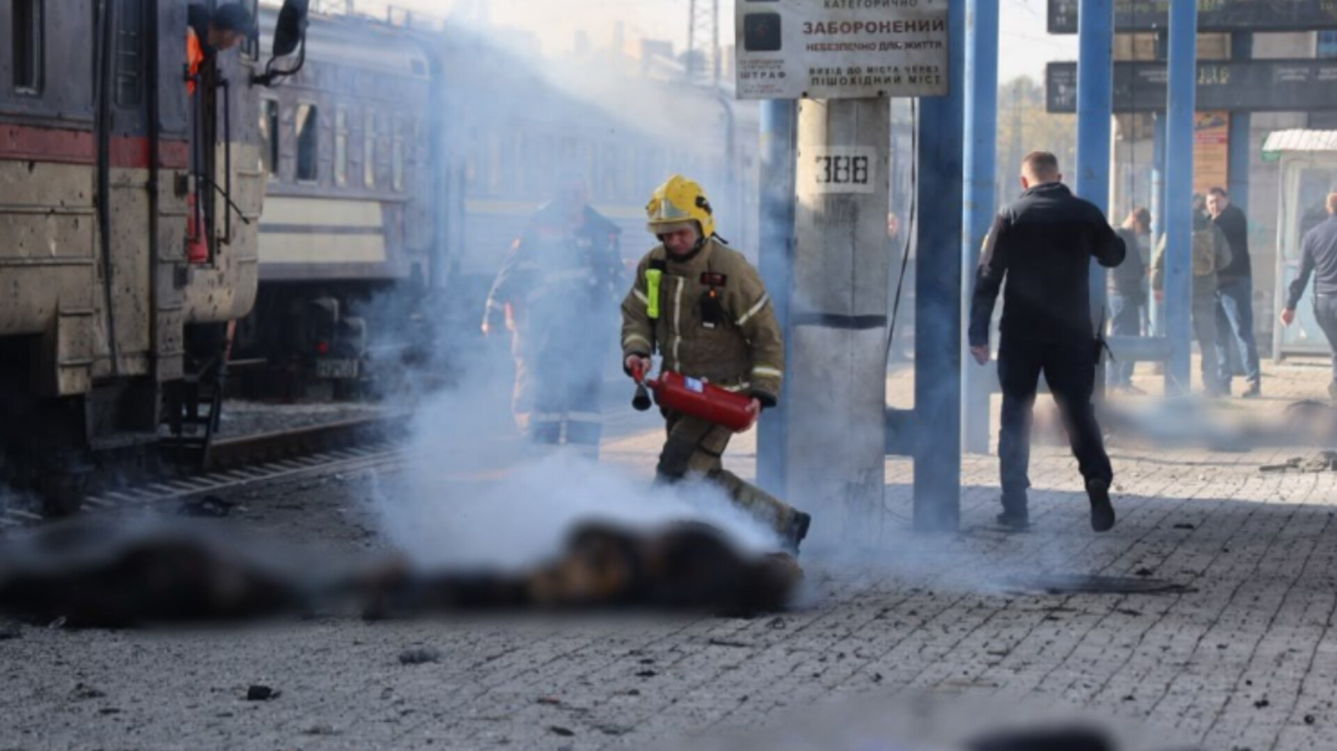 Rusiya Dneprdə dəmir yolu vağzalına zərbə endirdi: 13 ölü, 5 yaralı